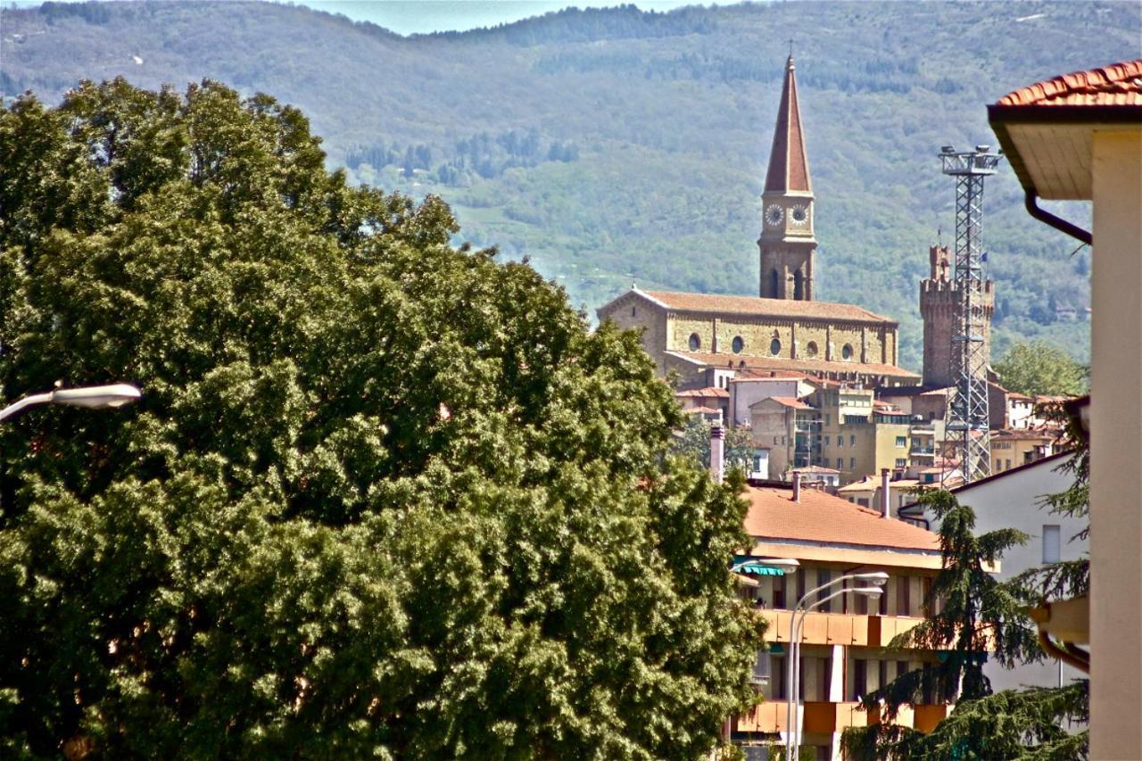 Affittacamere La Casa Di Elide Arezzo Kültér fotó